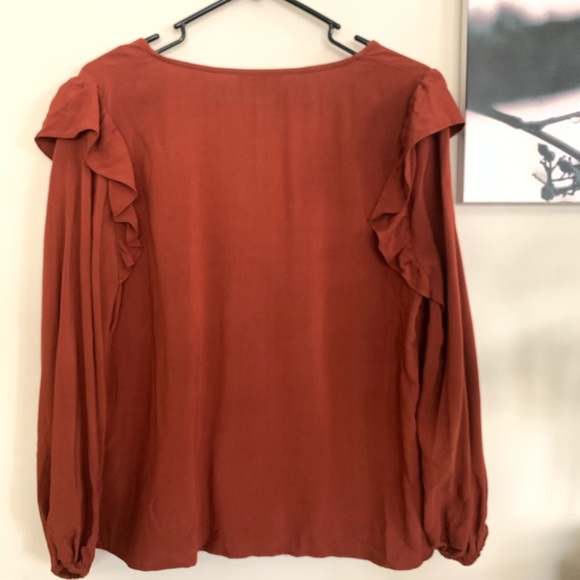 Universal Threads▪️Rust Ruffle Sleeves‎ Blouse. M - Picture 10 of 14